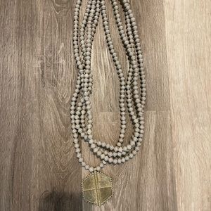 Akola necklace gray